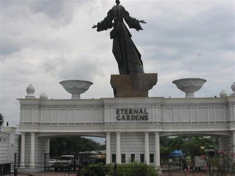 Eternal Gardens Memorial Park .